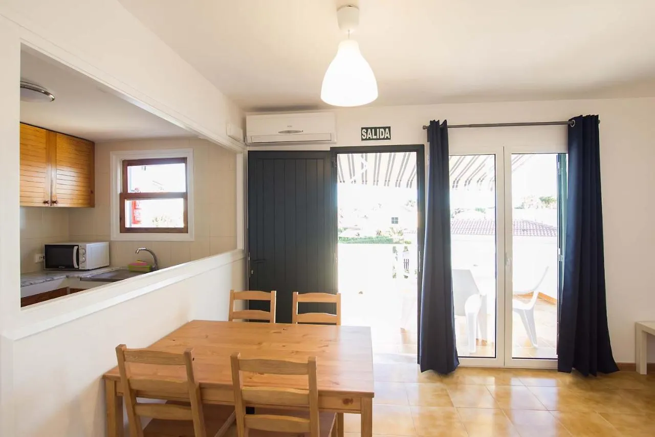 Nuvolet Apartaments Cala'N Blanes  Spain